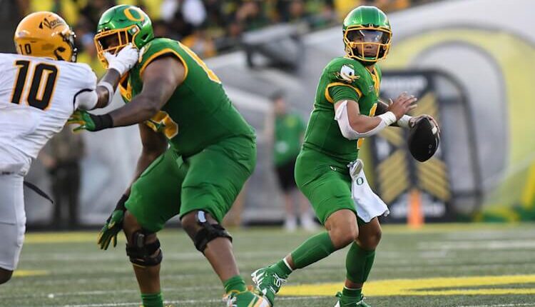 Dillon Gabriel Oregon Ducks College Football Betting